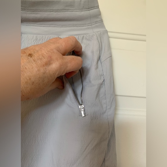 Athleta Gray Tennis Skirt With Shorts 🌴 - Picture 4 of 9